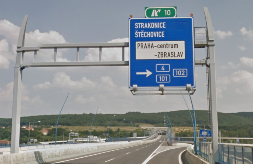 sjezd č. 10 z Pražského okruhu (D0)